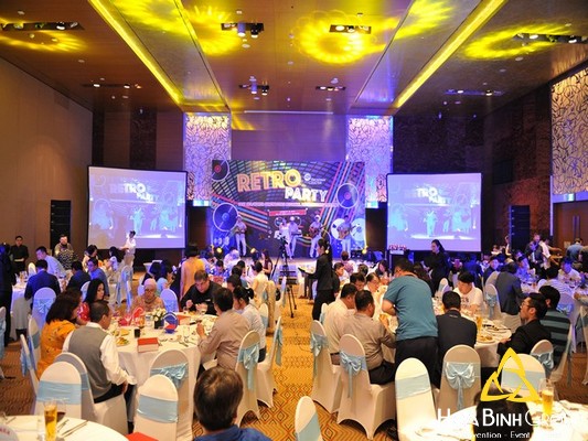 Tổ chức Year-End Party